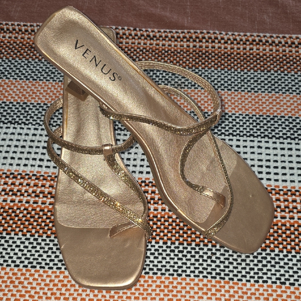 VENUS Elegant Gold Strappy Heels NWT